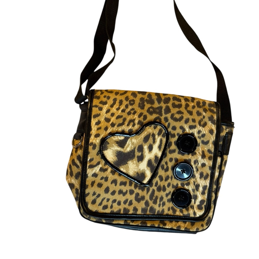Leopard Print Crossbody Bag Fashion Express FE with Heart Accent